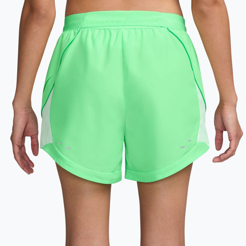 Moteriški bėgimo šortai Nike Tempo Dri-Fit Unlined illusion green/barely green/green spark 2