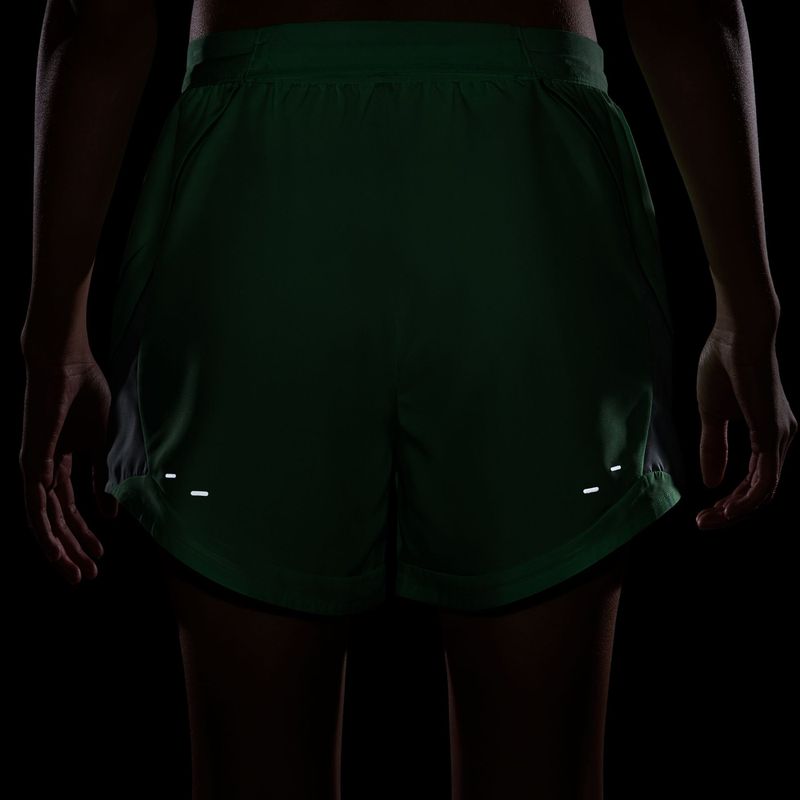 Moteriški bėgimo šortai Nike Tempo Dri-Fit Unlined illusion green/barely green/green spark 5