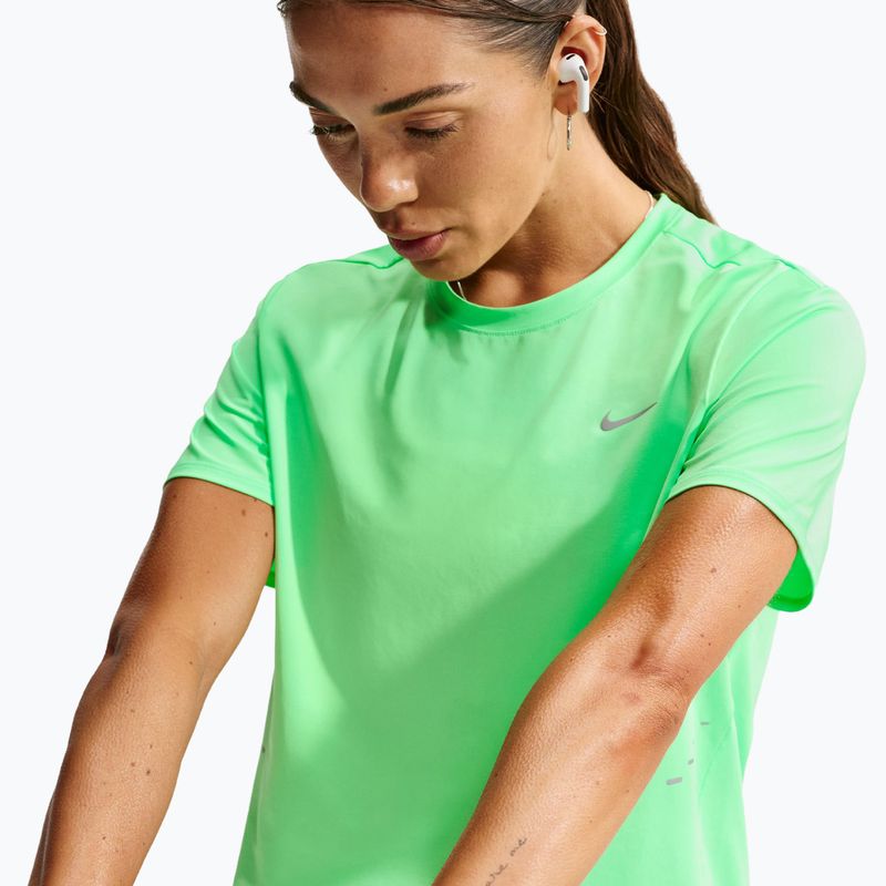 Moteriški bėgimo marškinėliai Nike Swift Dri-Fit illusion green 6