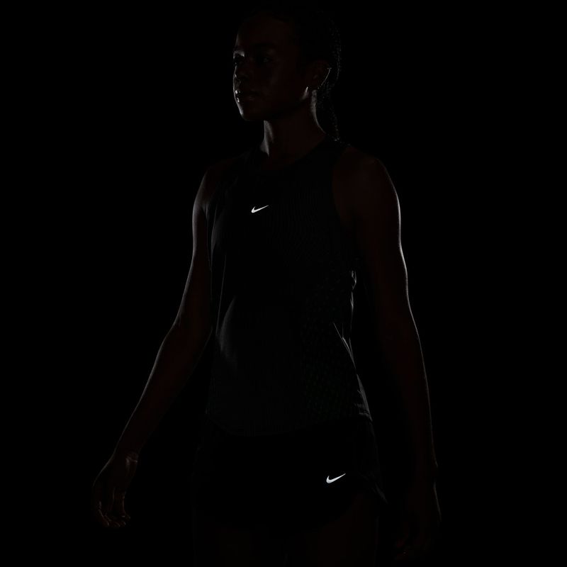 Moteriški bėgimo marškinėliai Nike Swift Aero-FIT Tank Top black/light green spark 6