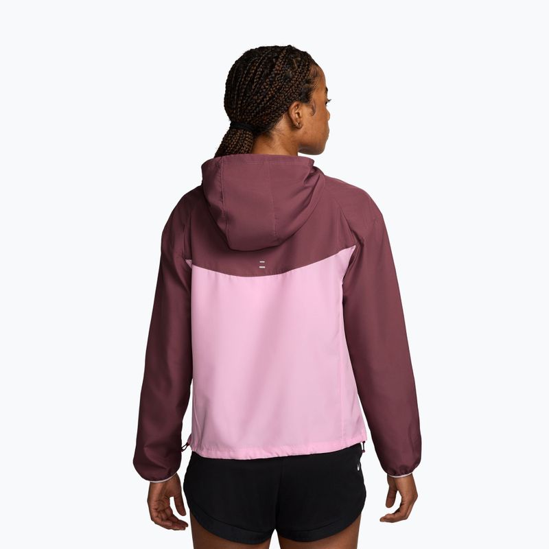 Moteriška bėgimo striukė Nike Tempo Windrunner pink smoke/pink rise 2