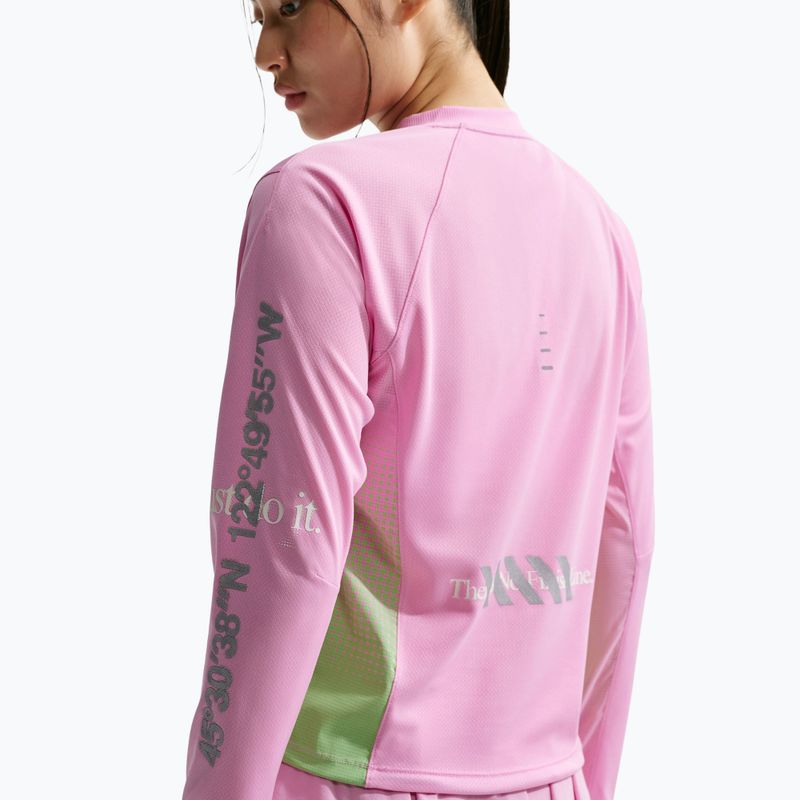 Moteriški bėgimo marškinėliai su ilgomis rankovėmis Nike Swift Jersey Top pink rise/illusion green 4