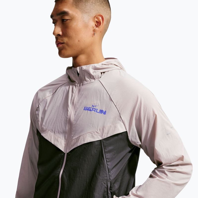 Vyriška bėgimo striukė Nike Stride college grey/anthracite 4