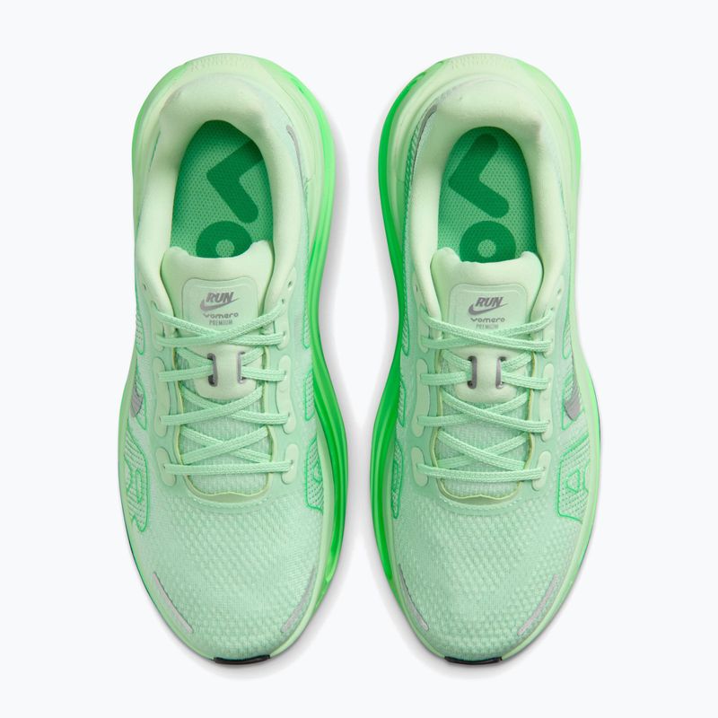 Moteriški bėgimo batai Nike Vomero Premium cucumber calm/metallic silver 5