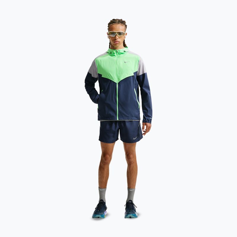 Vyriška bėgimo striukė Nike Impossibly Light Windrunner midnight navy/illusion green/wolf grey 2