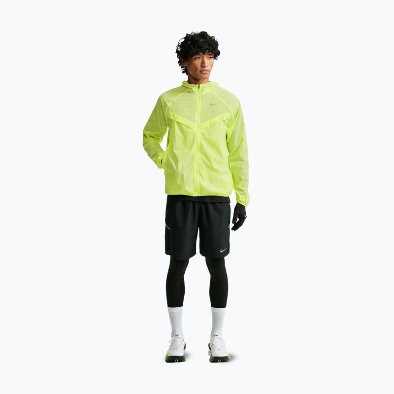Vyriška bėgimo striukė Nike Stride Repel UV light lemon twist 2