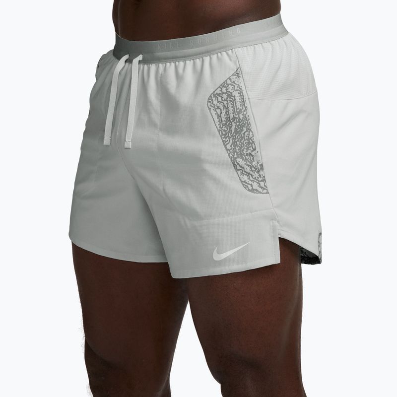 Vyriški bėgimo šortai Nike Stride grey fog 3