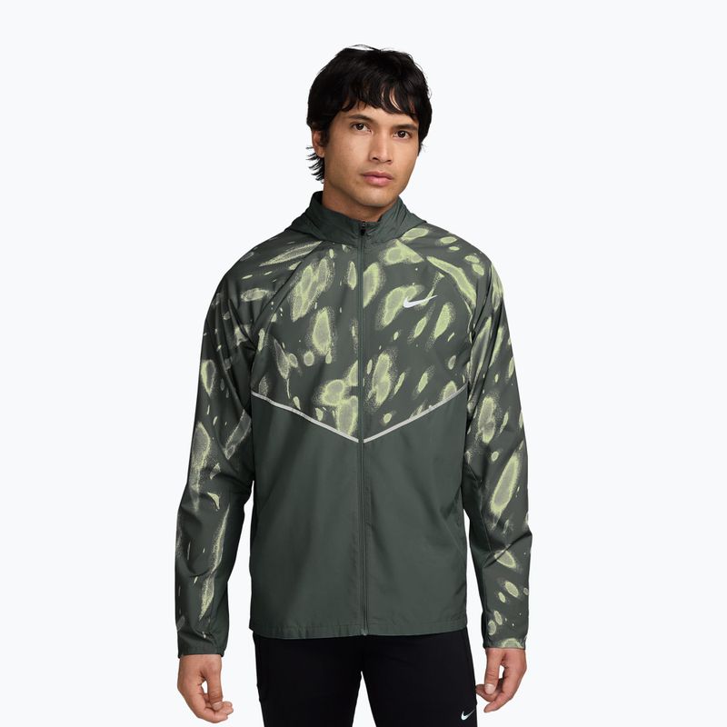 Vyriška bėgimo striukė Nike Miler Repel UV Printed camo green/black