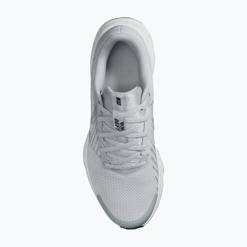 Moteriški bėgimo batai Nike Run Defy wolf grey/off white/metallic silver 4