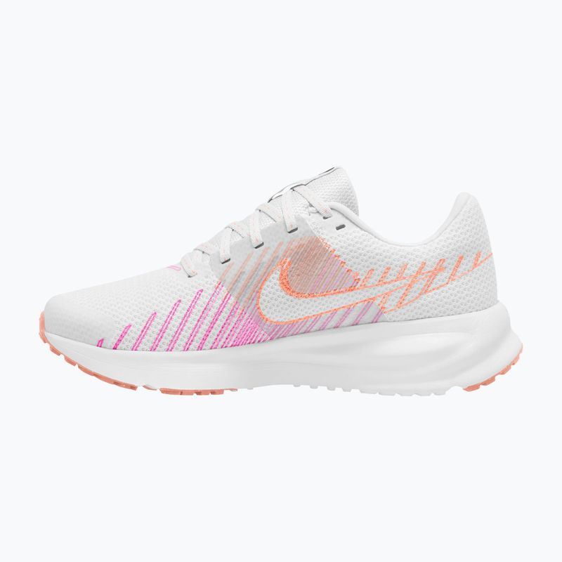 Moteriški bėgimo batai Nike Run Defy white/hyper pink/crimson bliss/gridiron 2