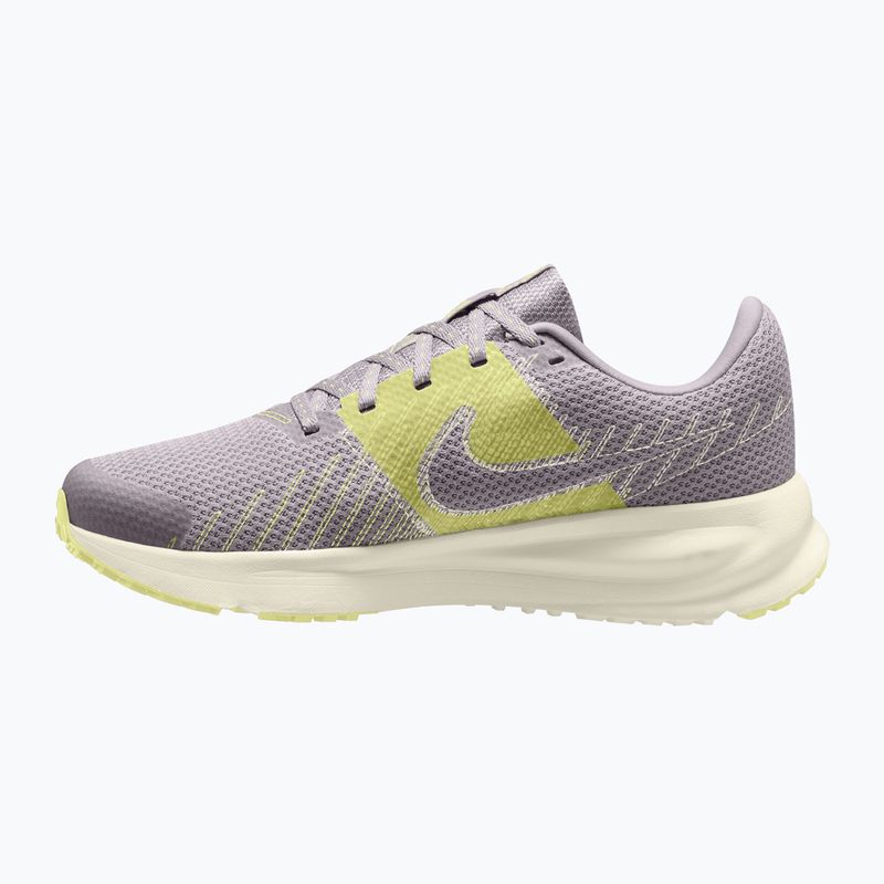 Moteriški bėgimo batai Nike Run Defy silver lilac/sail/cream ii/fennel 2