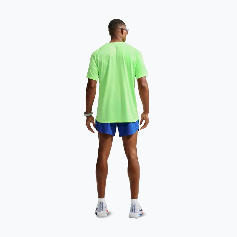 Vyriški bėgimo marškinėliai Nike Stride volt/light silver 3