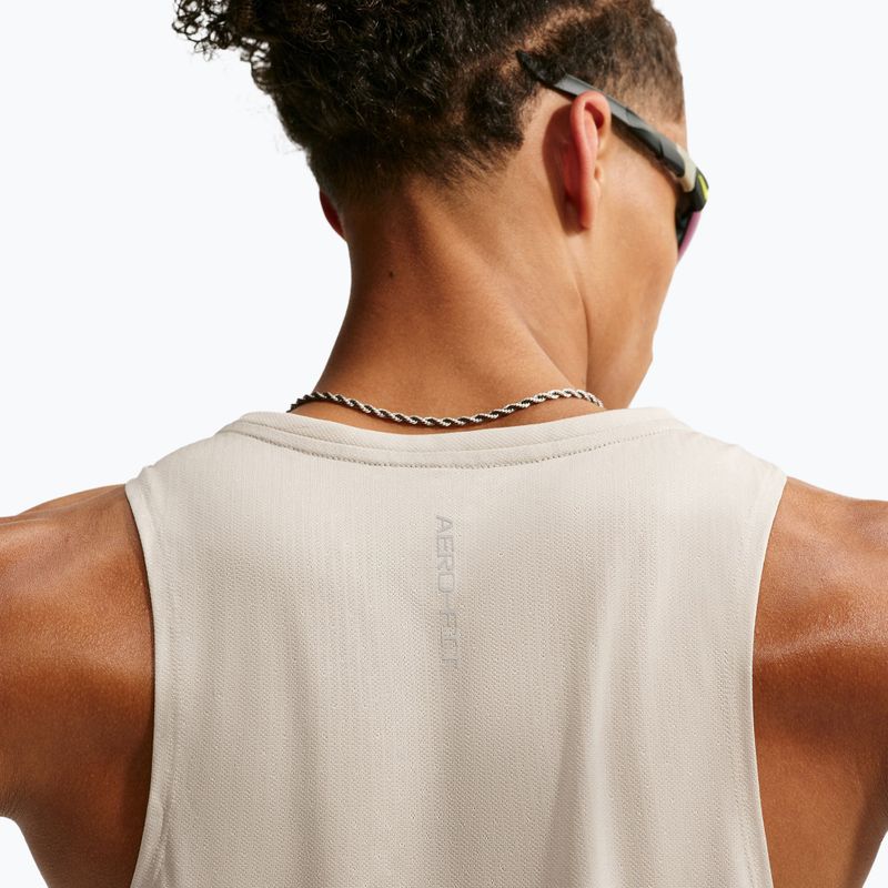 Vyriški bėgimo marškinėliai Nike Stride cream Ii/sail 7