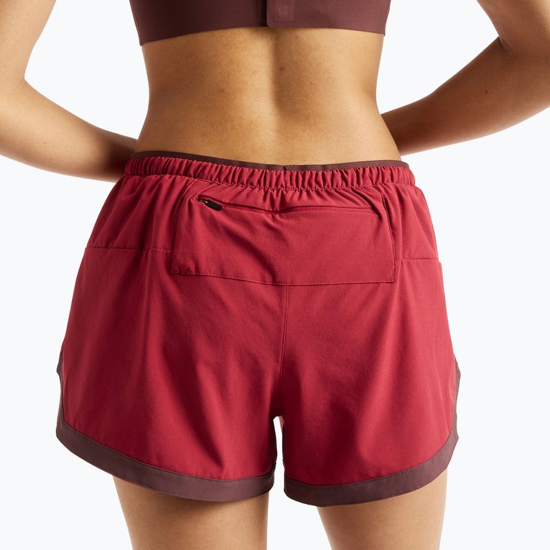 Moteriški bėgimo šortai New Balance Run Essentials 3" Short podium red 5