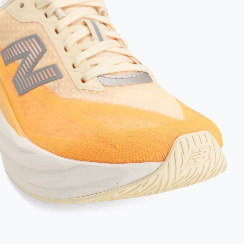 Moteriški bėgimo batai New Balance FuelCell Rebel V5 calcium/gumdrop 7