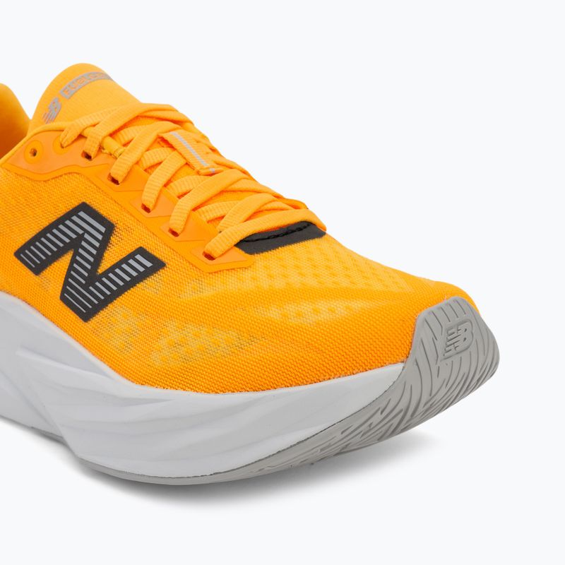 Moteriški bėgimo batai New Balance FuelCell Rebel V5 satsuma orange/grey matter 7