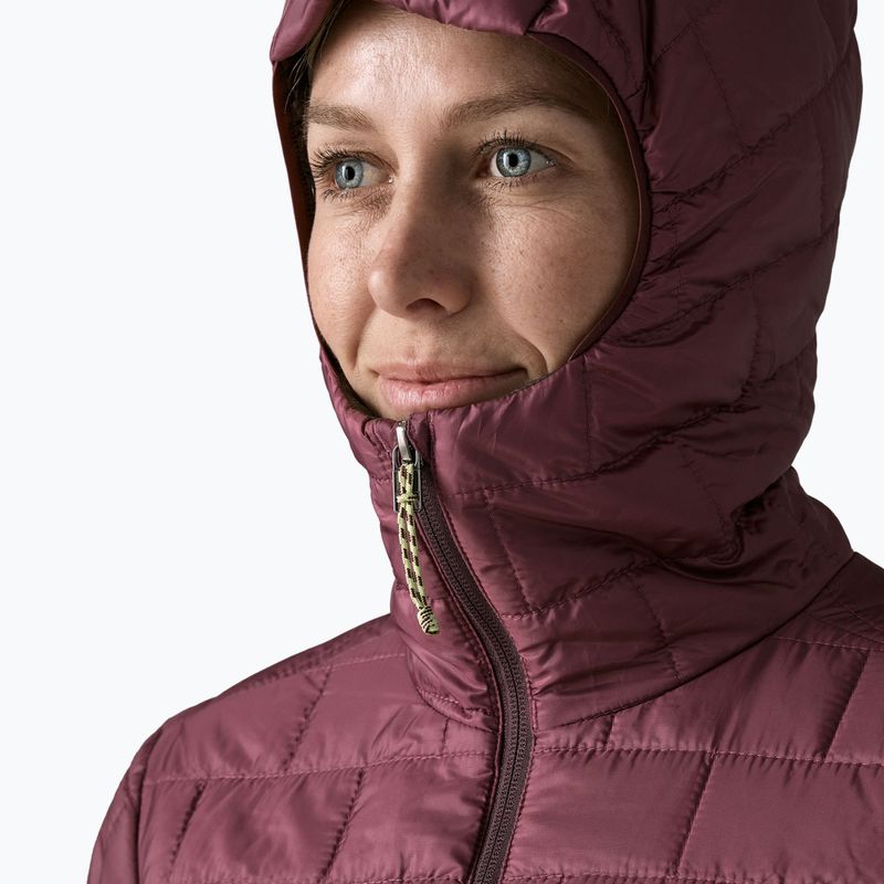 Moteriška šilta striukė Patagonia Nano Puff Hoody berry fig 4