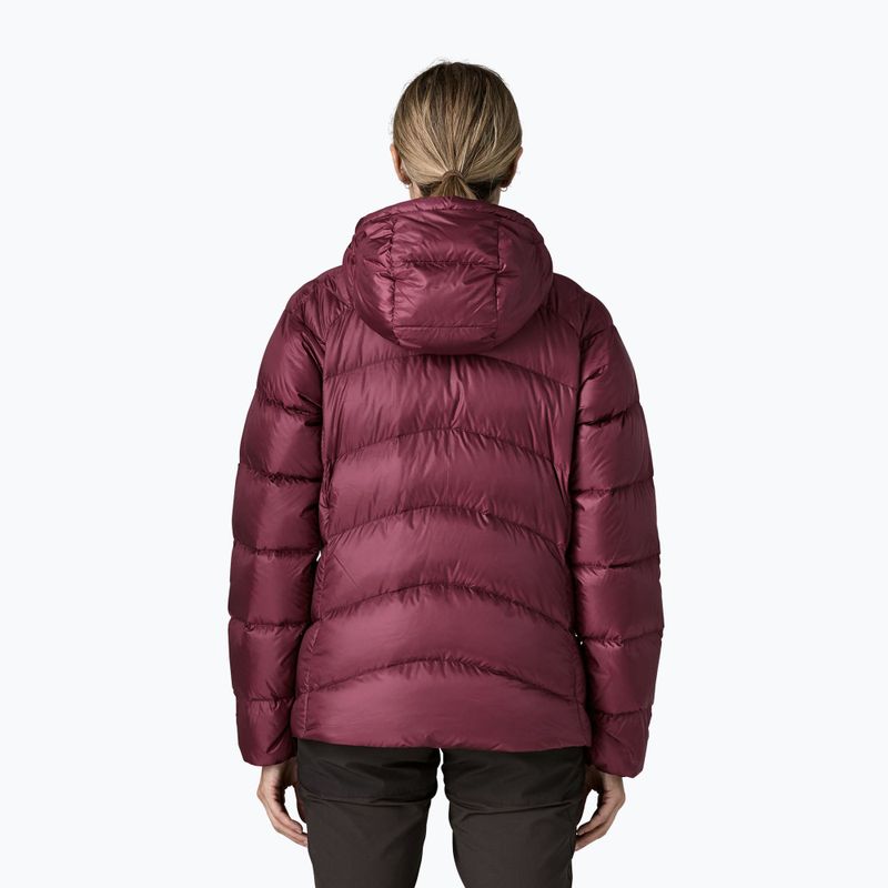 Moteriška pūsta striukė Patagonia Durable Down Hoody berry fig 2