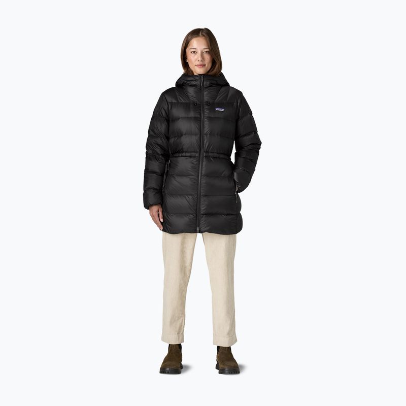 Moteriškas pūstas paltas Patagonia Fitz Roy Down Parka black 2