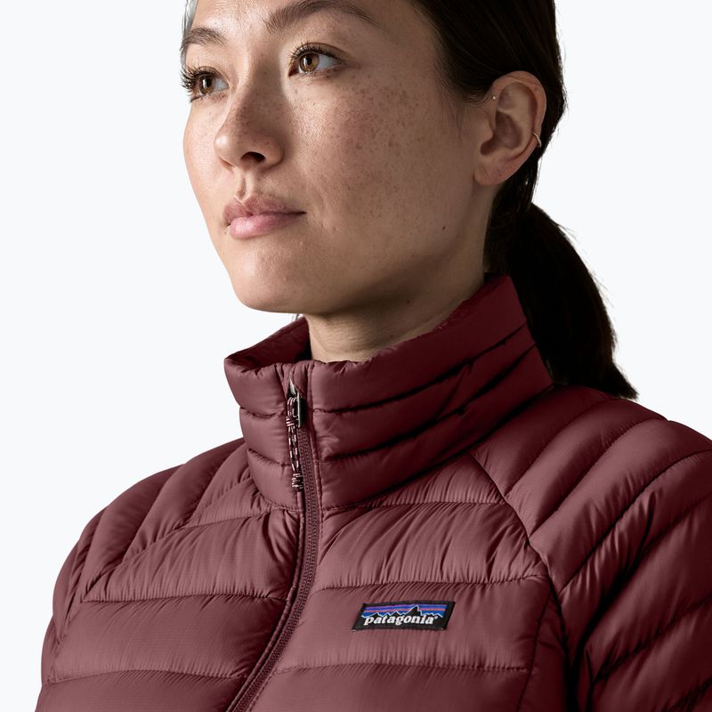 Moteriška pūsta striukė Patagonia Down Sweater dark ruby 4