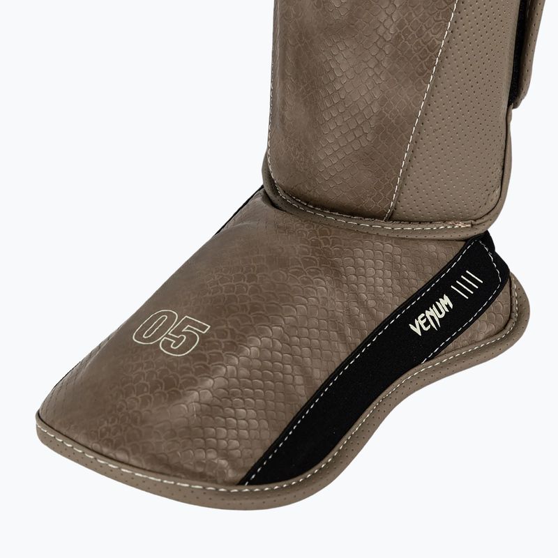 Blauzdų ir pėdų apsaugos Venum Impact Evo Scales Shinguards brown 5