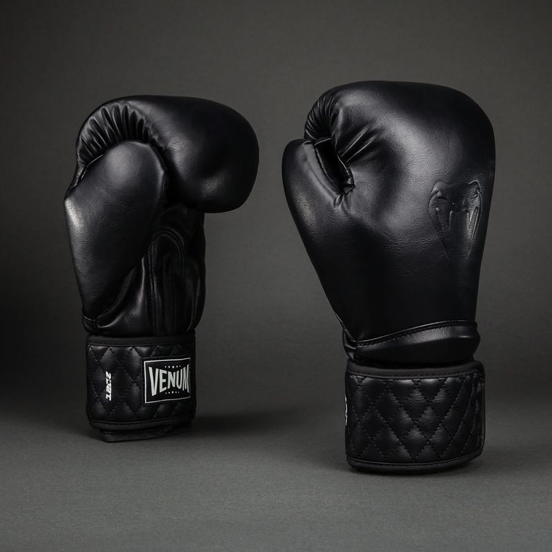 Bokso pirštinės Venum Impact Classic Boxing black 2