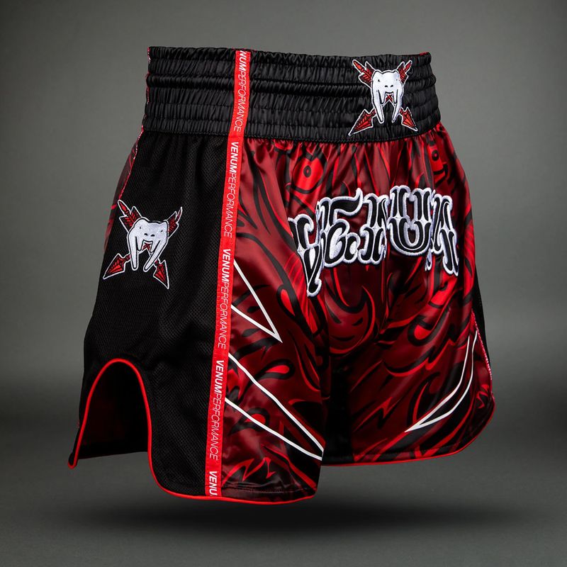Vyriški treniruočių šortai Venum Wolf Attack Muay Thai Shorts black/red 3