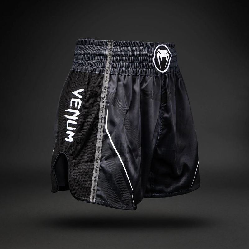 Treniruočių šortai Venum Stealth Muay Thai black/white 3