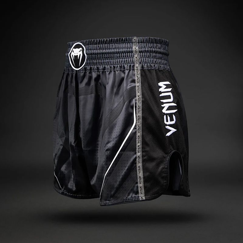 Treniruočių šortai Venum Stealth Muay Thai black/white 4