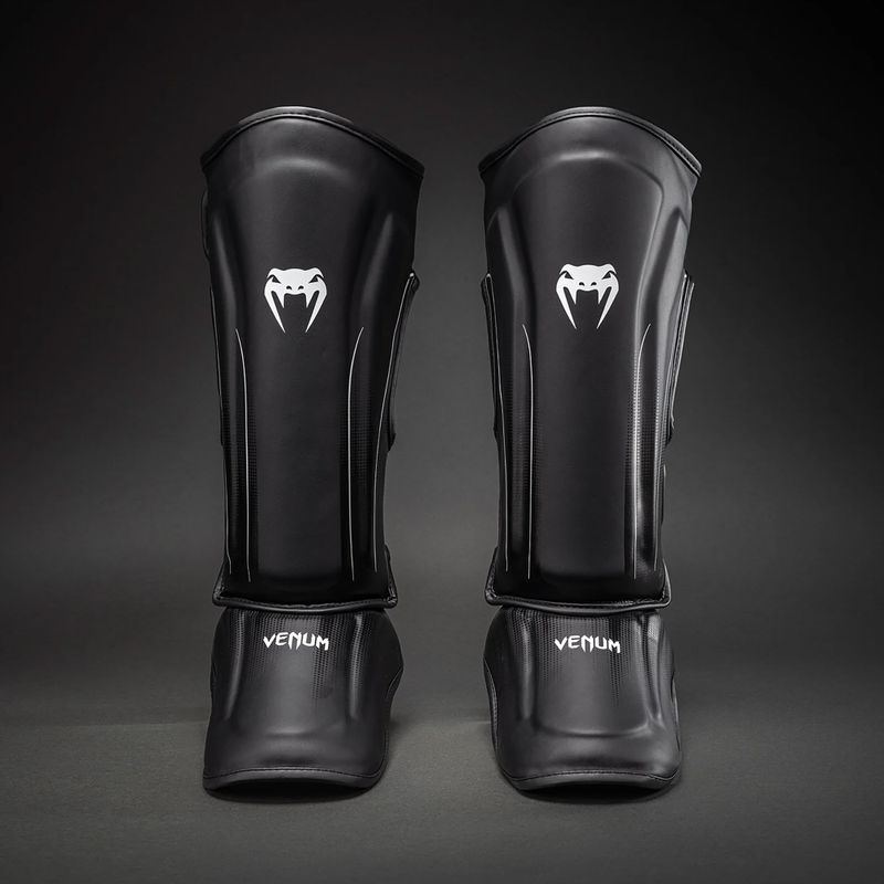 Blauzdų ir pėdų apsaugos Venum Stealth Shin black/white 2
