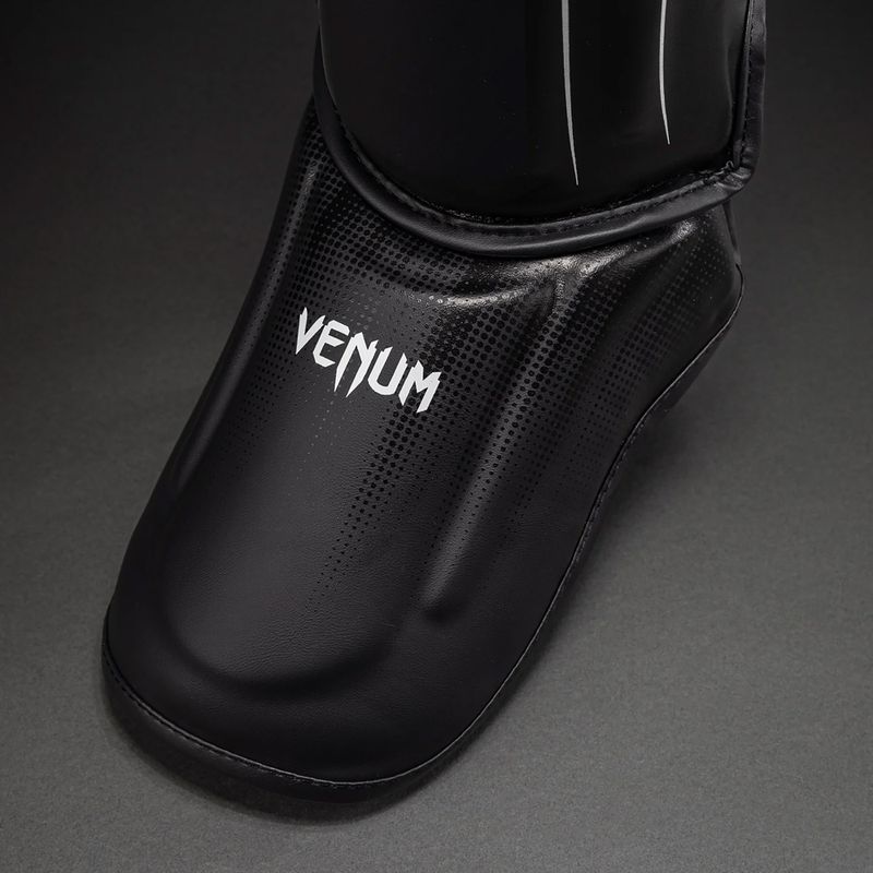 Blauzdų ir pėdų apsaugos Venum Stealth Shin black/white 3