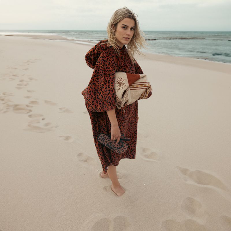 Billabong Moteriškas rankšluostis su gobtuvu dėmėtas pončas 5