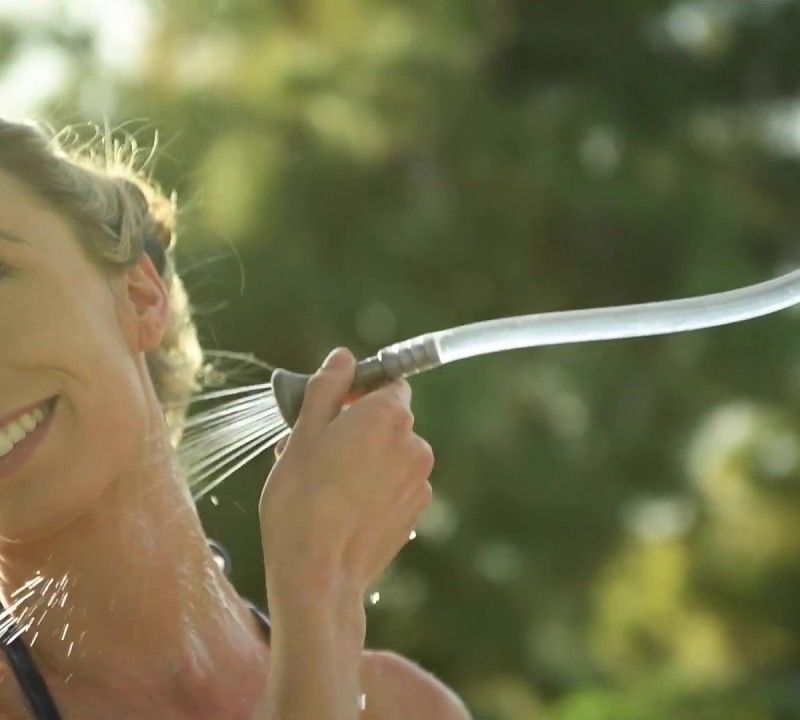 Advanced Elements 5 galonų sidabro/juodos spalvos kelioninis dušas 3