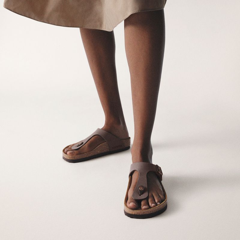 Šlepetės per pirštą BIRKENSTOCK Gizeh Birkibuc mocca 4