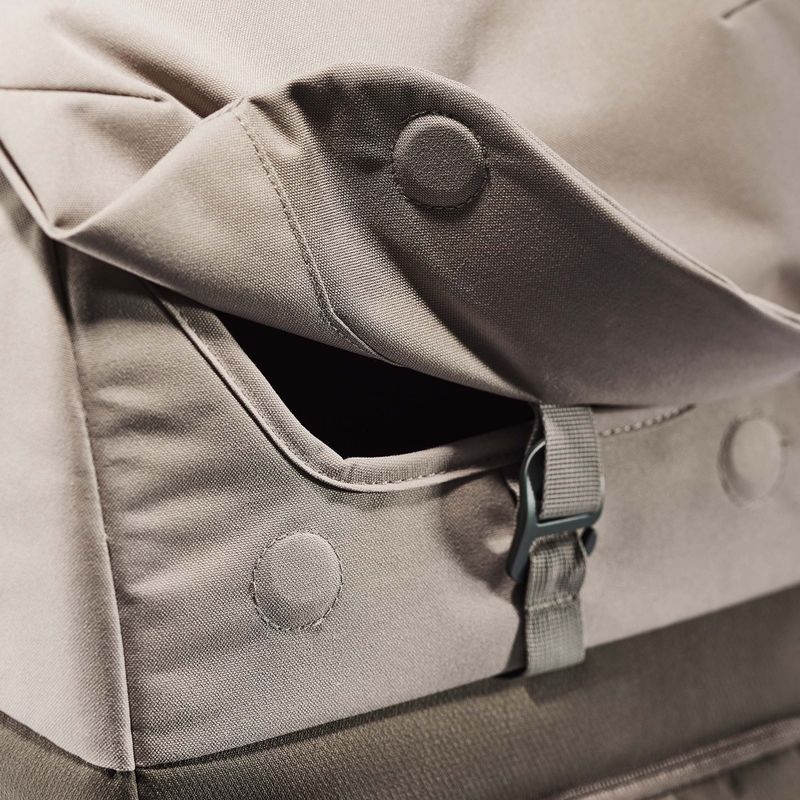 Miesto kuprinė deuter UP Sydney 22 l stone/pepper 11
