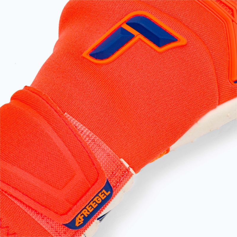 Reusch Attrakt Freegel SpeedBump vartininko pirštinės oranžinės 5270079 4