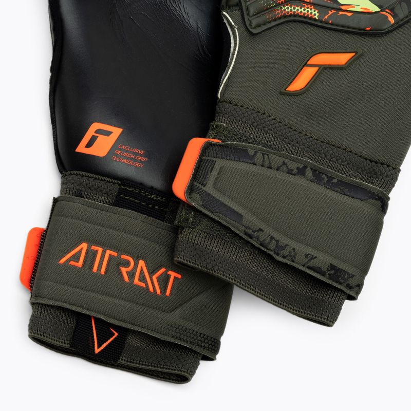 Reusch Attrakt Gold X Evolution Cut vartininko pirštinės žalios 5370064-5555 5
