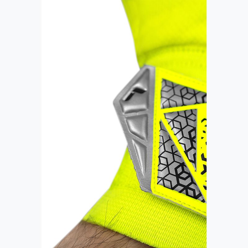 Vartininko pirštinės Reusch Attrakt Starter Solid safety yellow/silver 7