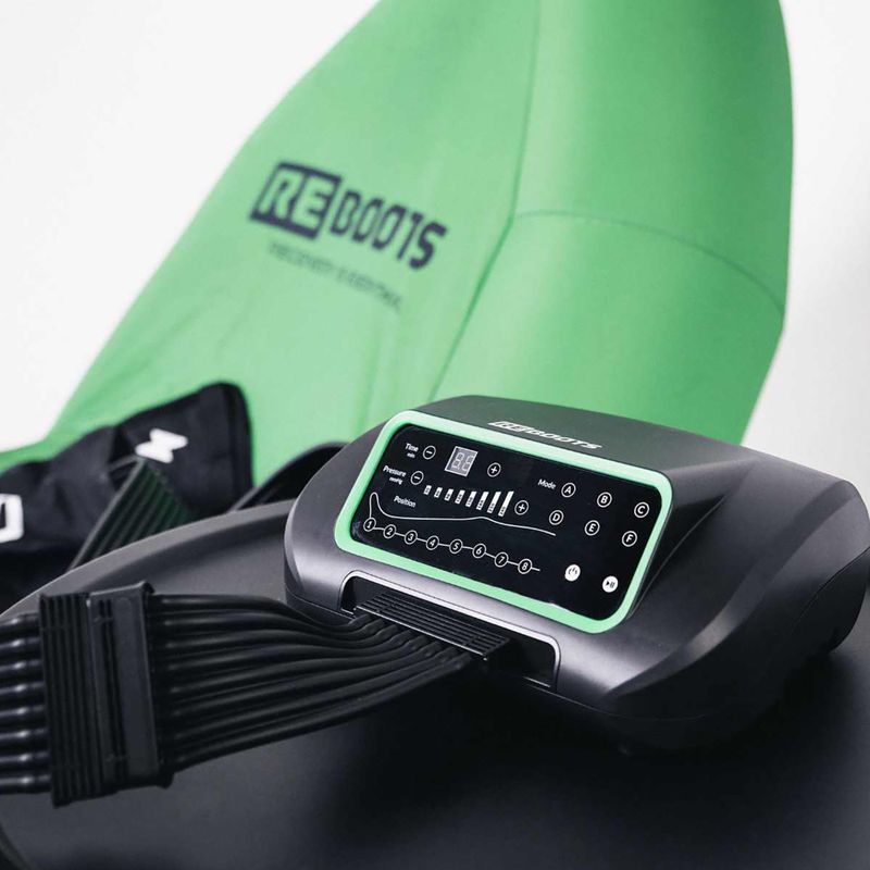Kojos rankovės limfodrenažui REBOOTS One black/white/green 7