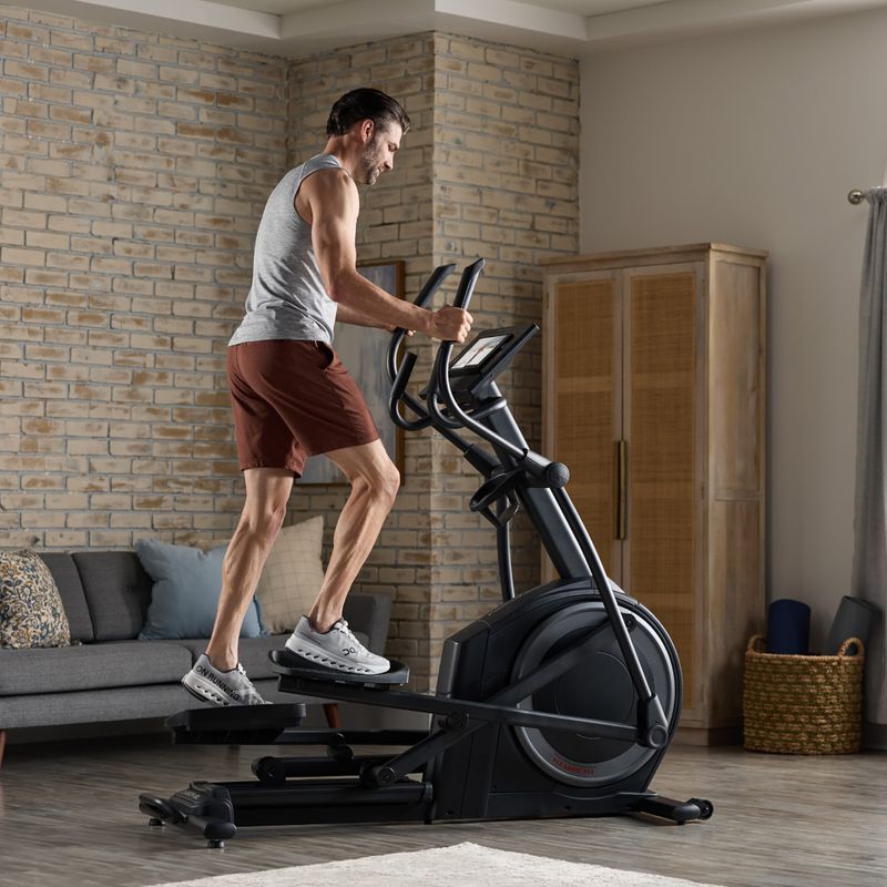 Elipsinis treniruoklis ProForm Carbon El black 9