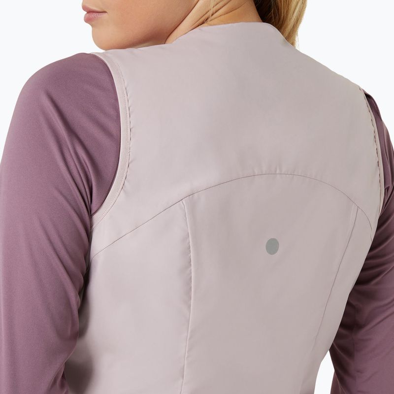 Moteriška bėgimo liemenėASICS Nagino Run Padded Gilet watershade rose 5