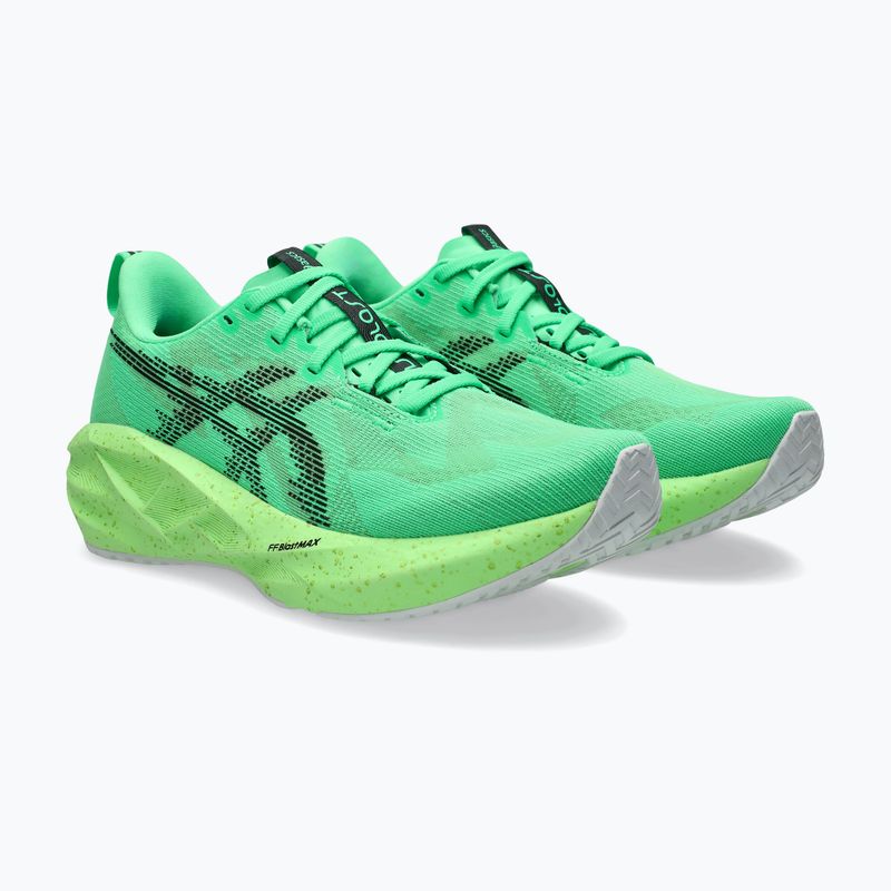 Moteriški bėgimo bateliai ASICS Novablast 5 vital green/black 10