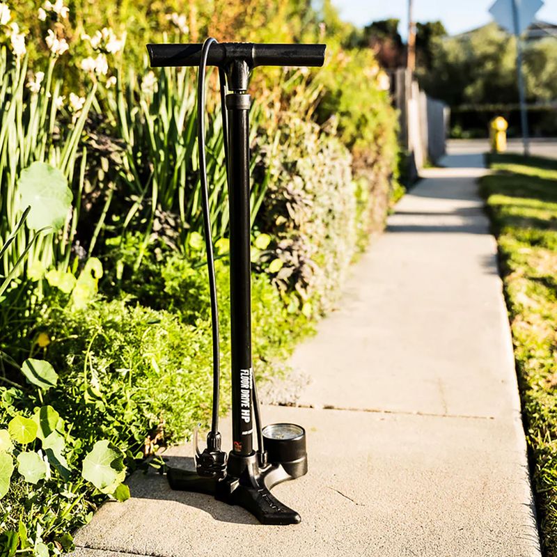 Dviratininko pompa Lezyne Macro Floor Drive DV 220psi flat black 5