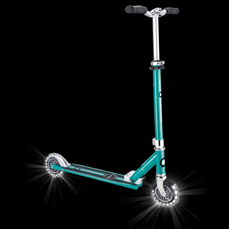 Vaikiškas miesto paspirtukas Globber Flow Element Lights jade 11