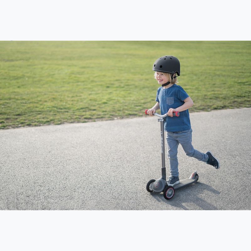 Vaikiškas šalmas Globber Elite Lights black 8 ball 9