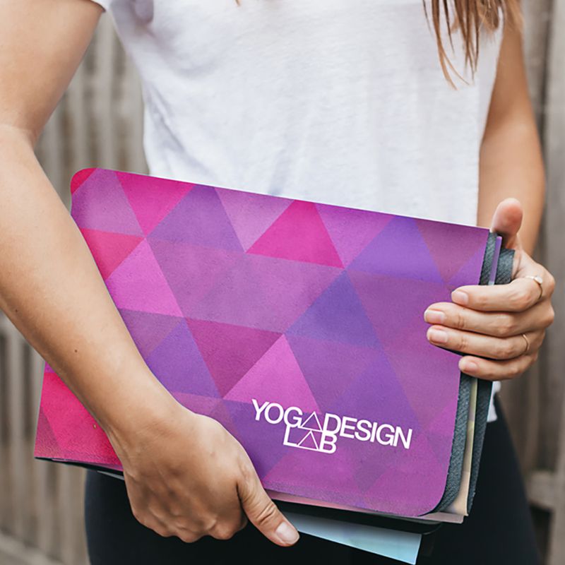 Yoga Design Lab kombinuotas 1,5 mm rožinis kelioninis kilimėlis jogai Tribeca Sand 9