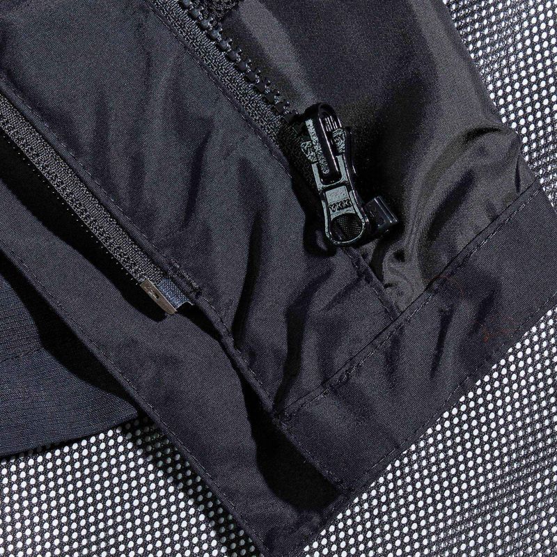 Vyriška striukė nuo lietaus Berghaus Hillwalker IA black/black 17