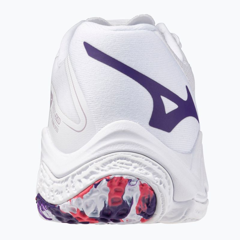Moteriški tinklinio batai Mizuno Wave Lightning Z8 balti/violetiniai indigo/camelliaros 10