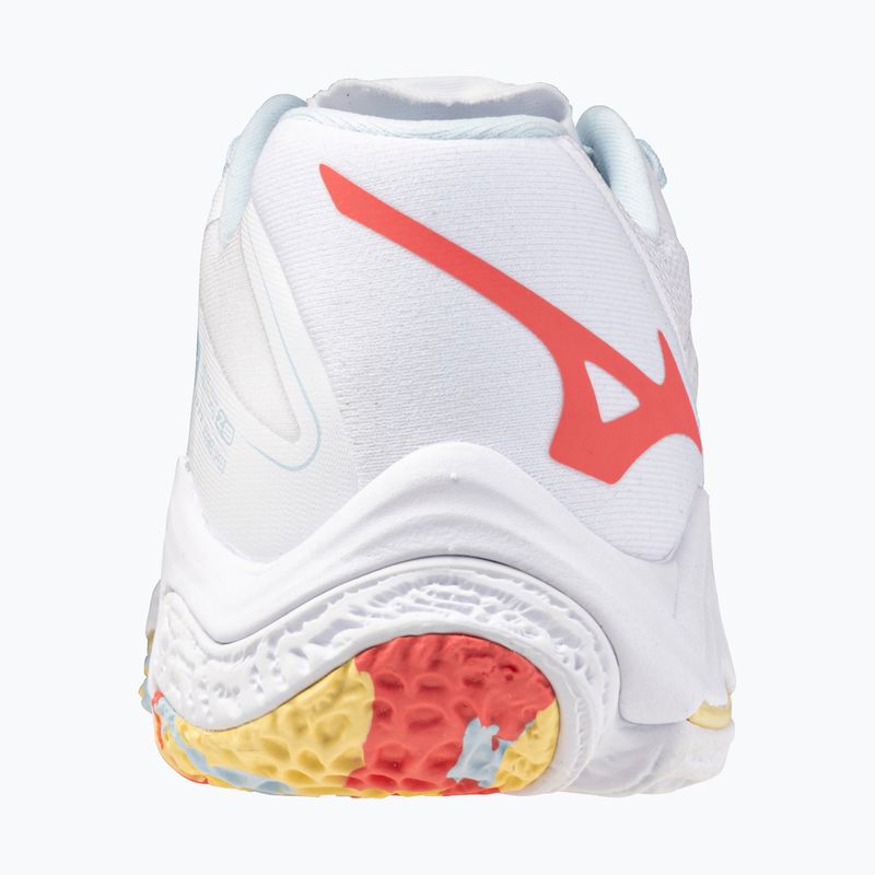 Moteriški tinklinio batai Mizuno Wave Lightning Z8 white/calypso coral/pale banan 3