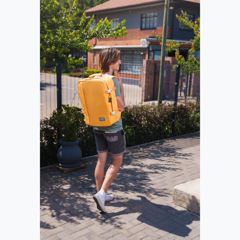 Turistinė kuprinė CabinZero Classic 44 l honeycomb 16
